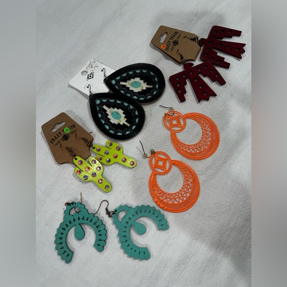Crazy Train Earrings - Picture 1 of 4